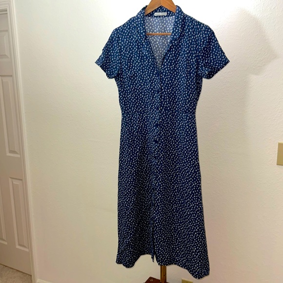 Reformation Dresses & Skirts - Reformation Medium short sleeve Midi button down blue / navy DRESS